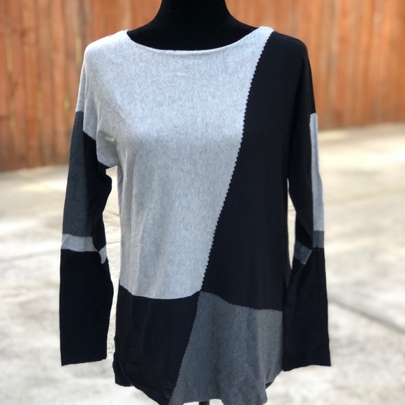 Sweater - Picture 2 of 6